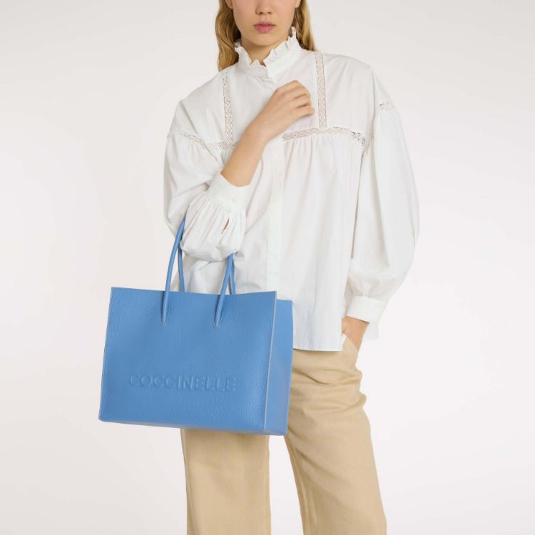 Coccinelle Myrtha Maxi Logo Medium SS2025